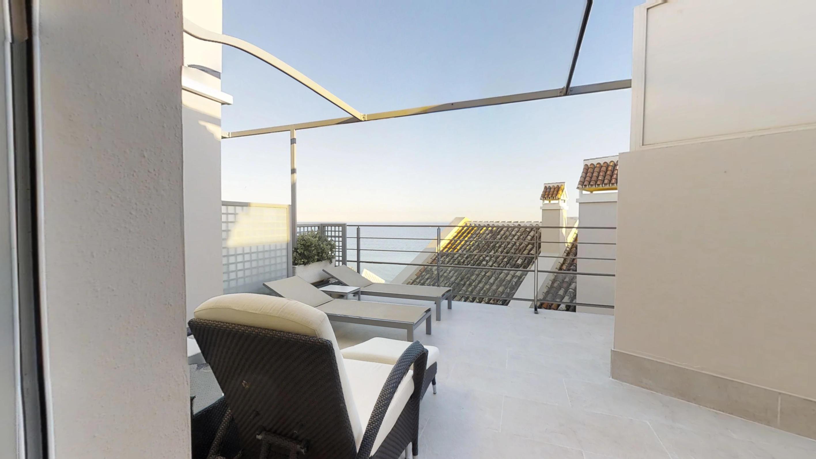 Vincci Seleccion Aleysa Hotel Беналмадена Екстериор снимка 3D rendering of a balcony