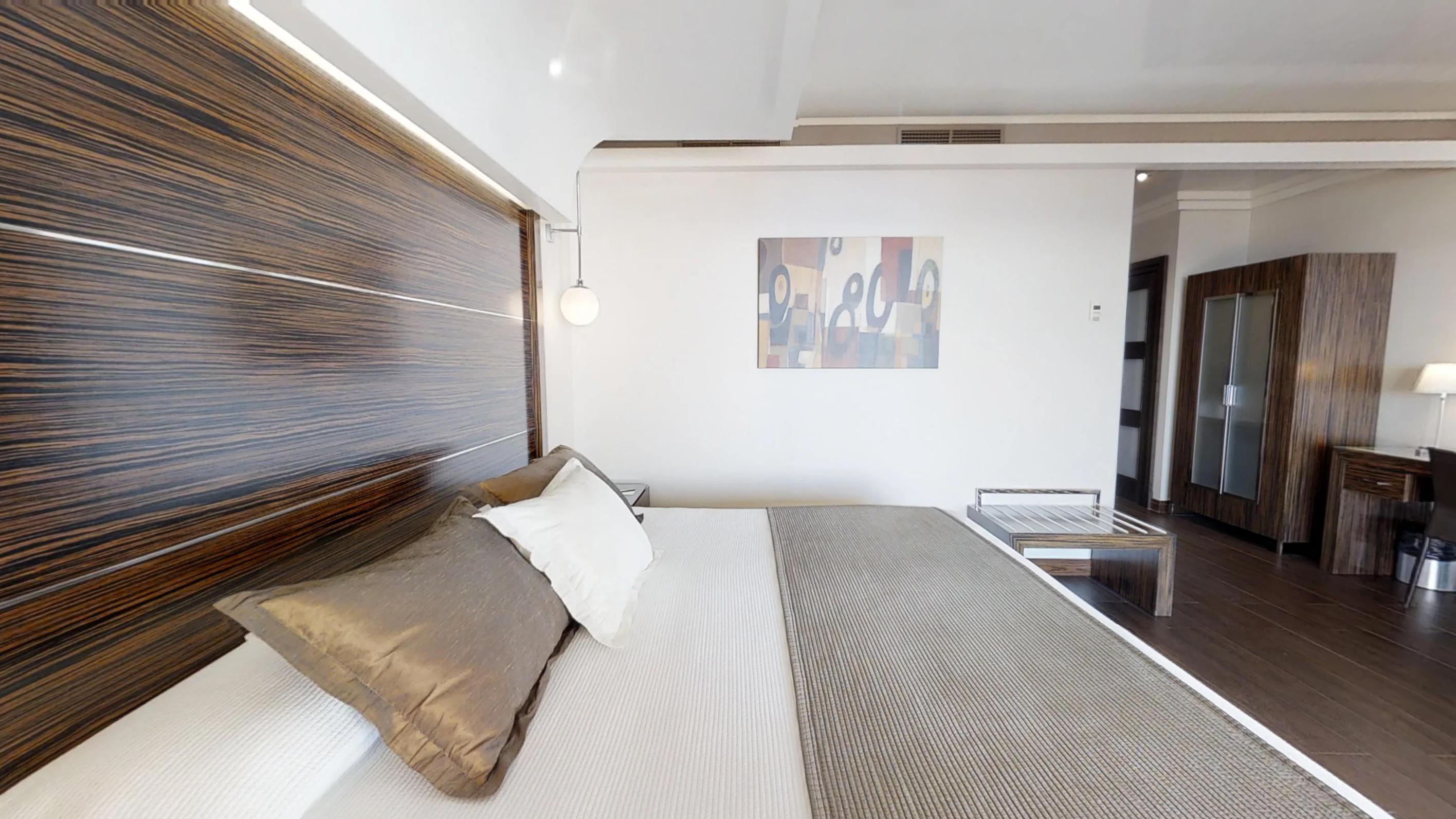 Vincci Seleccion Aleysa Hotel Беналмадена Екстериор снимка A bedroom in the hotel