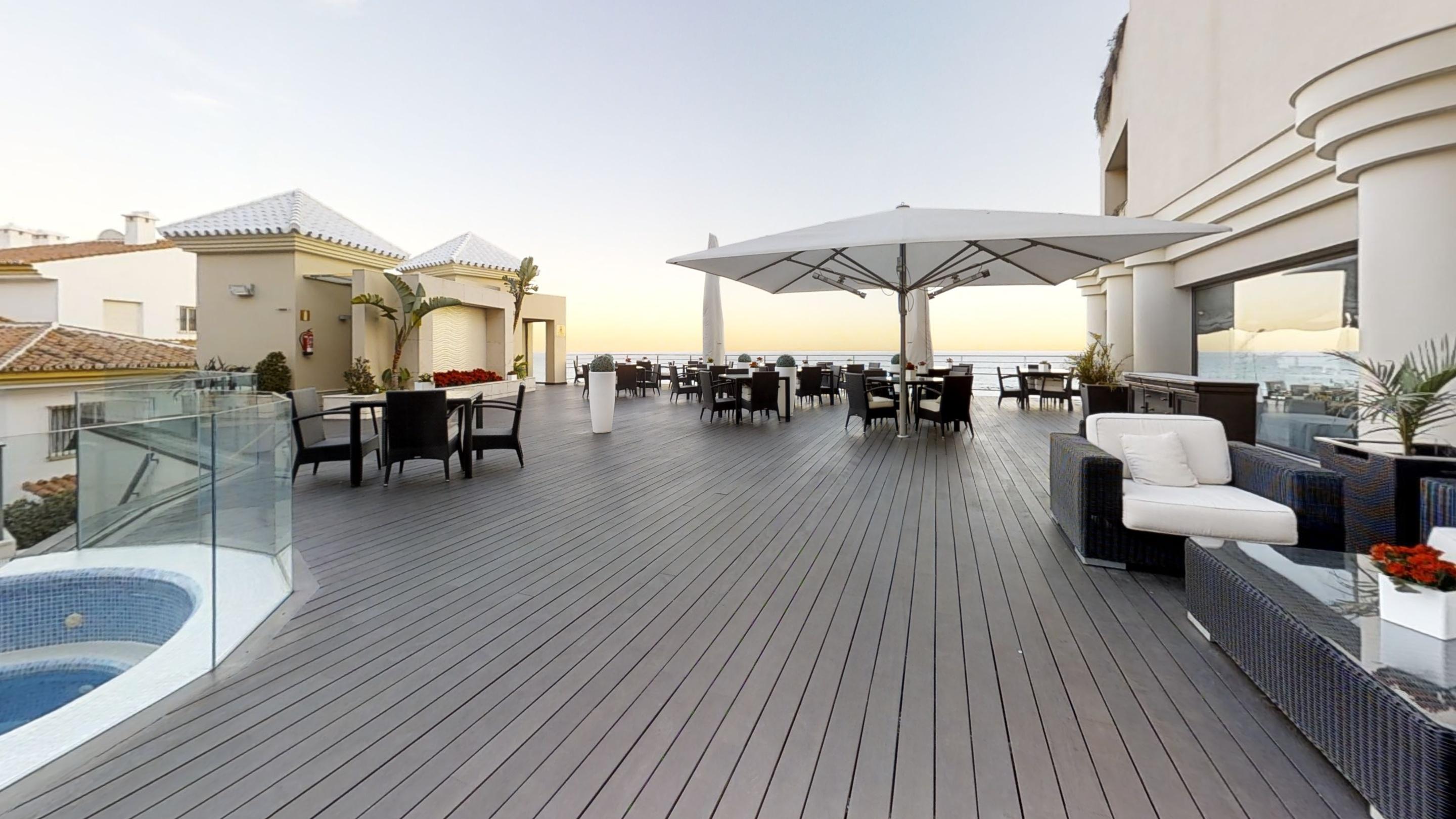 Vincci Seleccion Aleysa Hotel Беналмадена Екстериор снимка Composite wood terrace