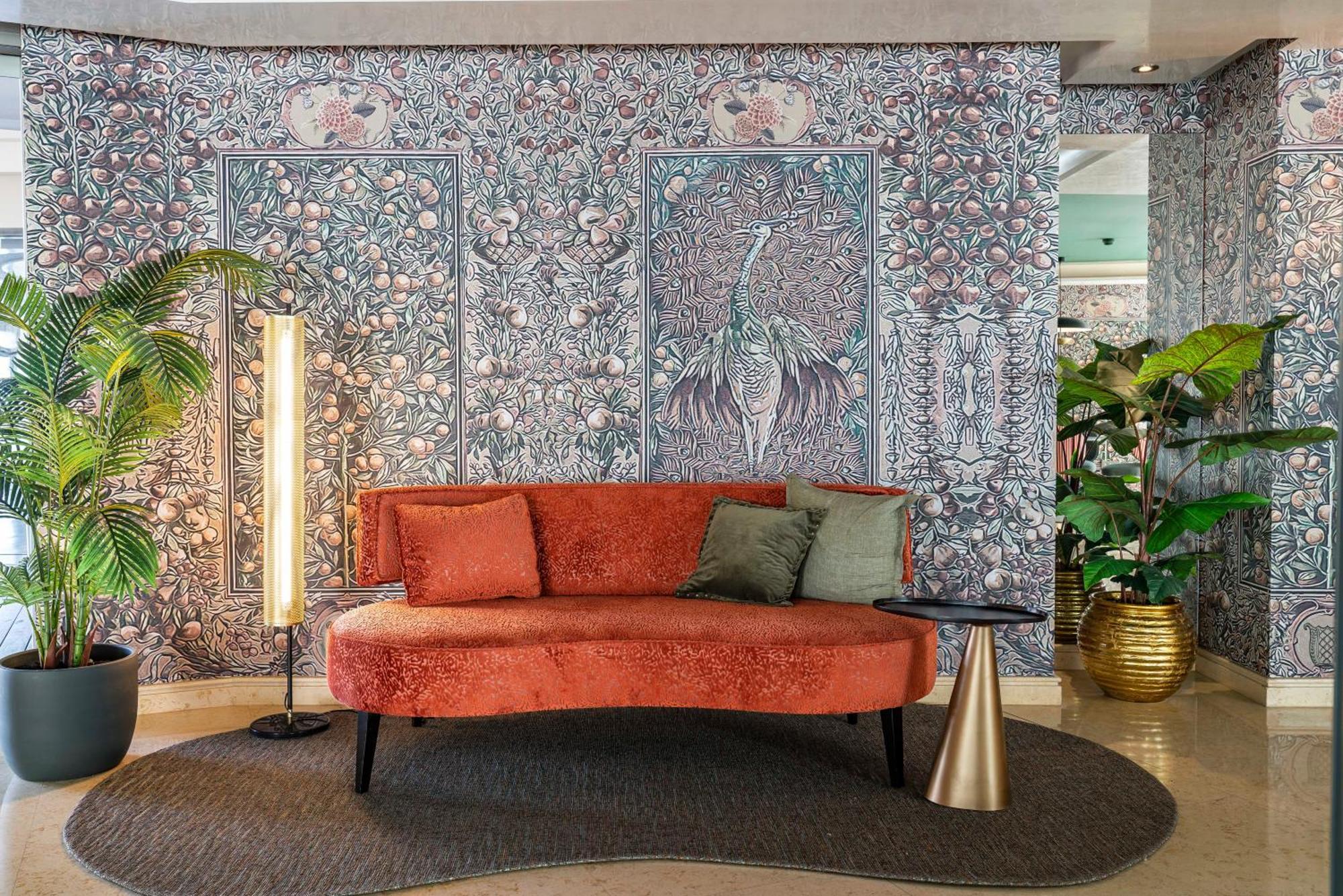 Vincci Seleccion Aleysa Hotel Беналмадена Екстериор снимка The lobby of the hotel
